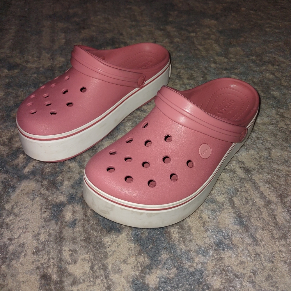 Crocs size 8